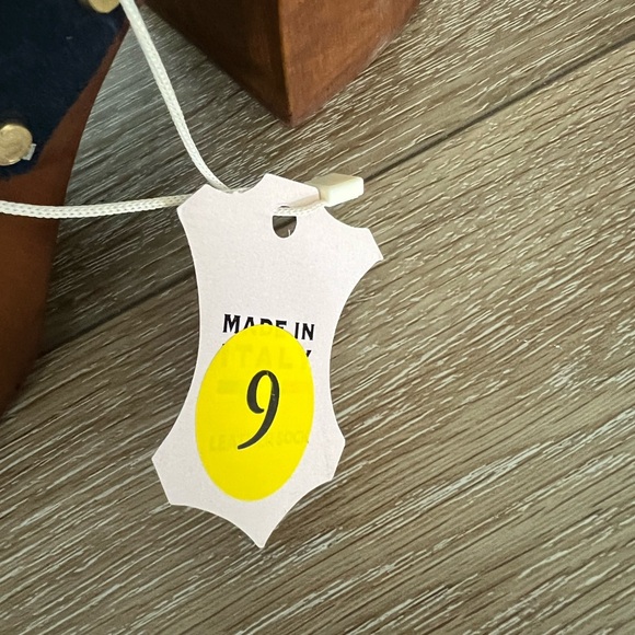 NWT Made In Italy sandals - Picture 4 of 8